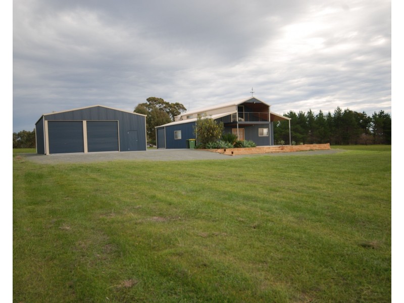 27 Pingelly Hts, Pingelly WA 6308