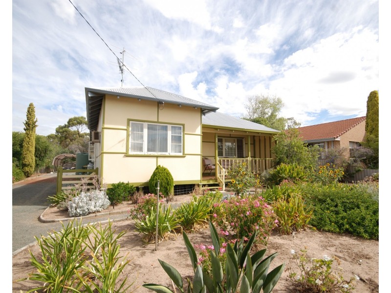 45 Felspar Street, Narrogin WA 6312