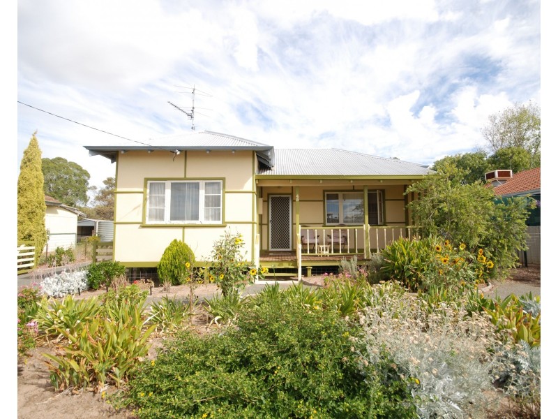 45 Felspar Street, Narrogin WA 6312