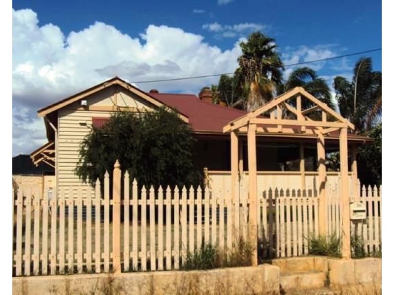 21 Hale Street, Narrogin WA 6312