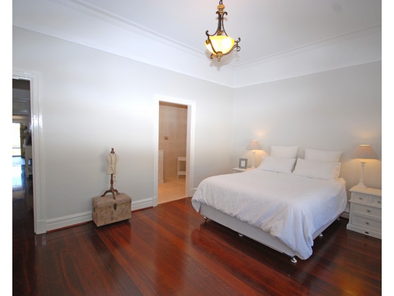 12 Williams Road, Narrogin WA 6312
