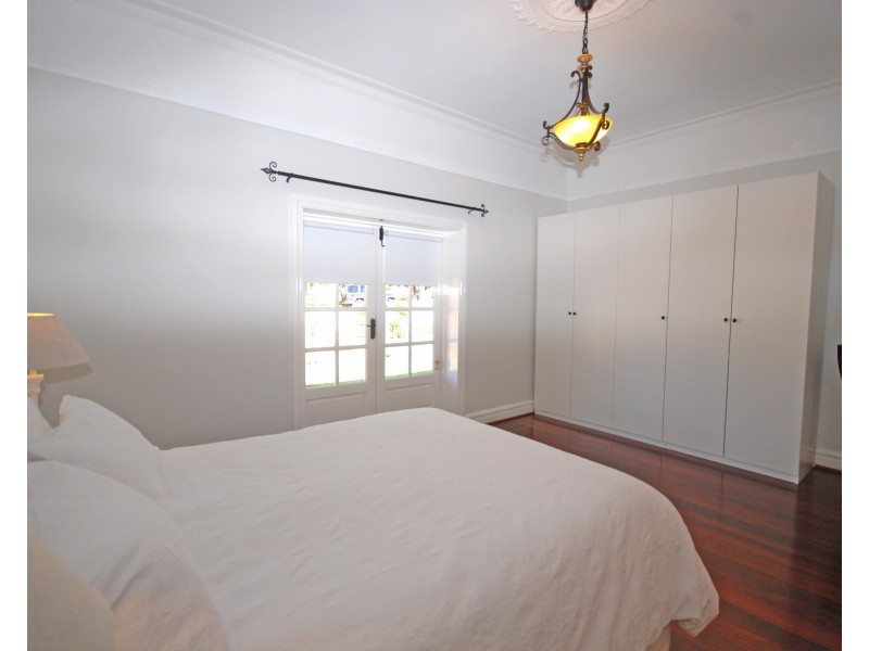 12 Williams Road, Narrogin WA 6312