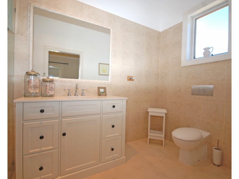 12 Williams Road, Narrogin WA 6312