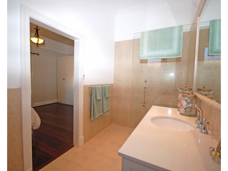 12 Williams Road, Narrogin WA 6312