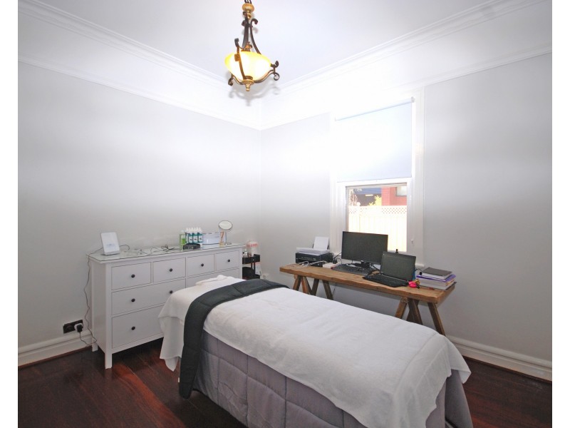 12 Williams Road, Narrogin WA 6312