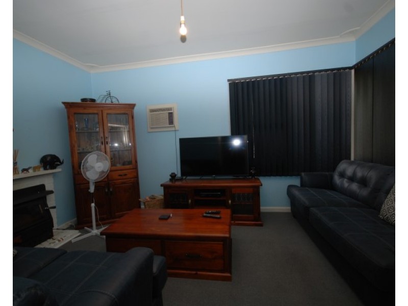 64 Lock Street, Narrogin WA 6312