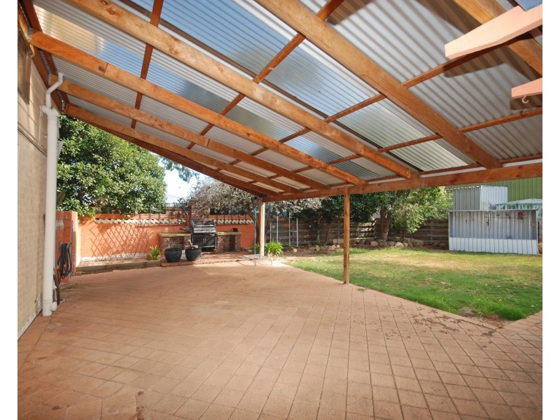 67 May Street, Narrogin WA 6312