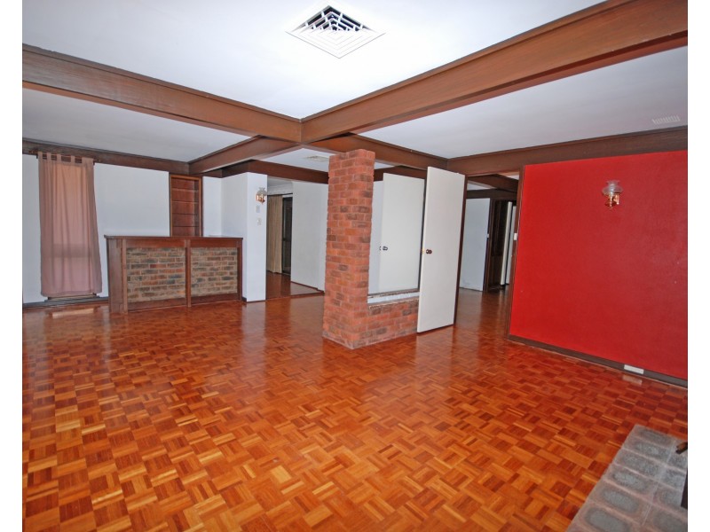 67 May Street, Narrogin WA 6312