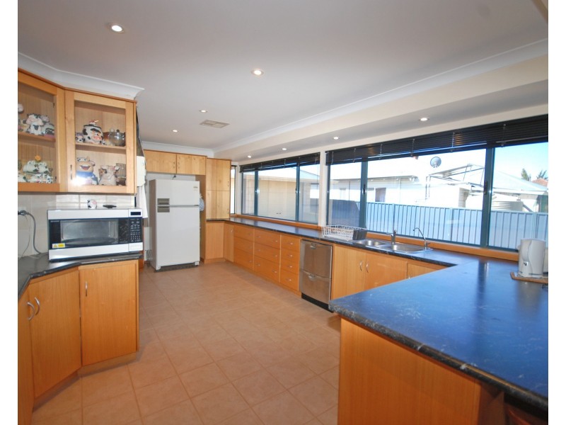 57 Felspar Street, Narrogin WA 6312