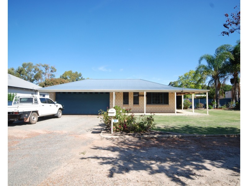 57 Felspar Street, Narrogin WA 6312