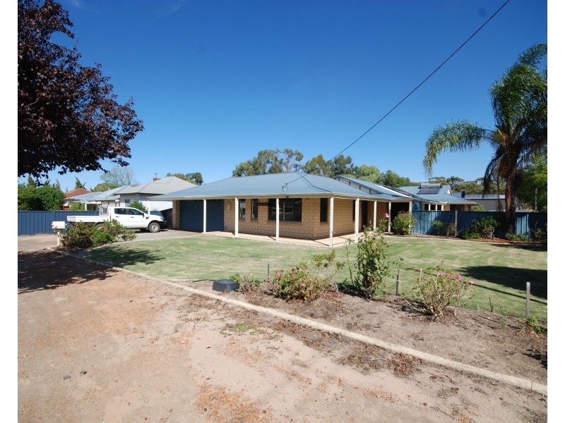 57 Felspar Street, Narrogin WA 6312