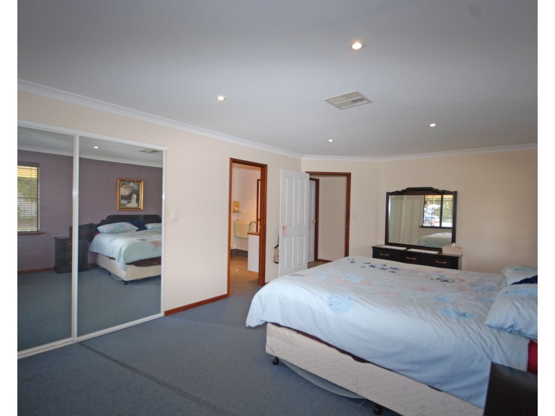 57 Felspar Street, Narrogin WA 6312