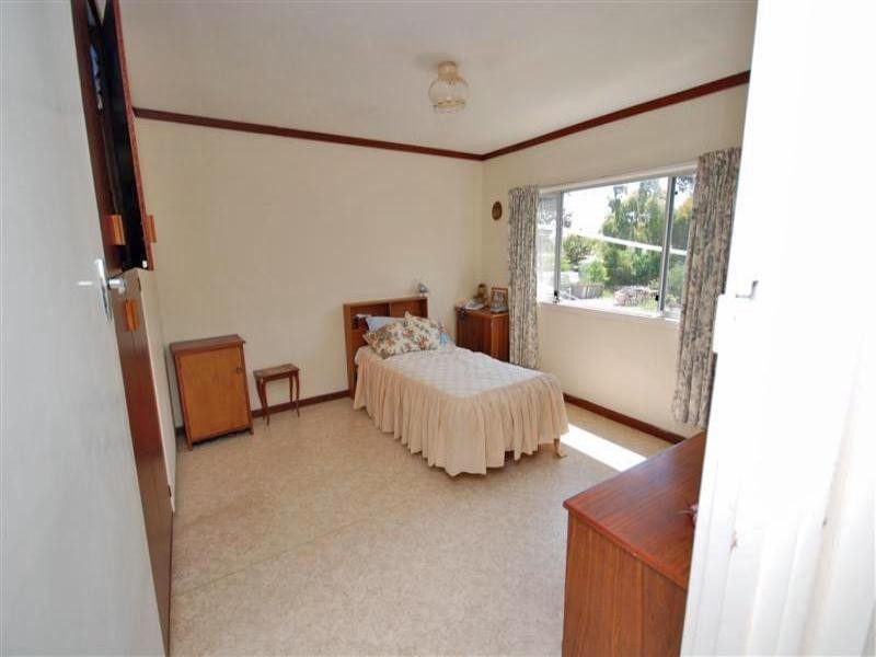 65 Hansard Street, Narrogin WA 6312