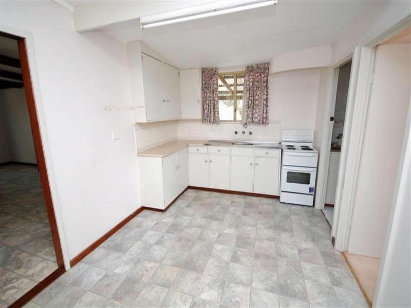 65 Hansard Street, Narrogin WA 6312