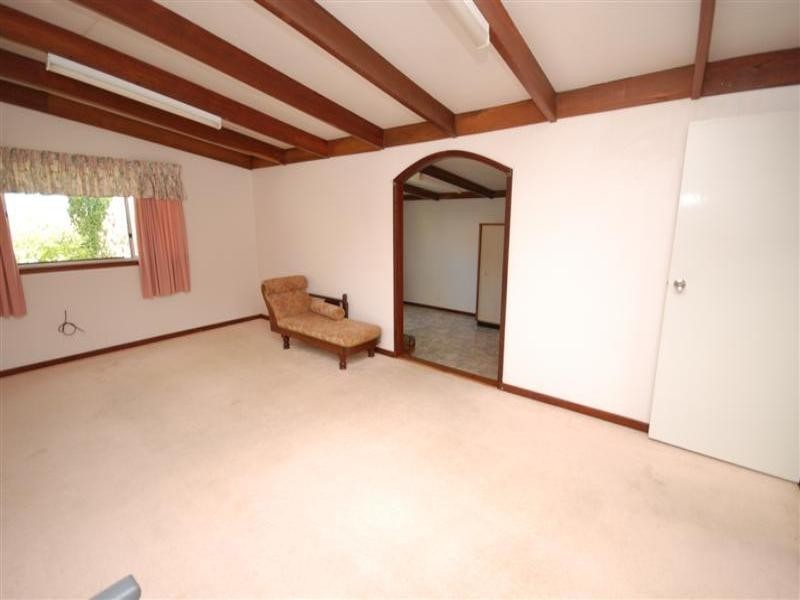 65 Hansard Street, Narrogin WA 6312