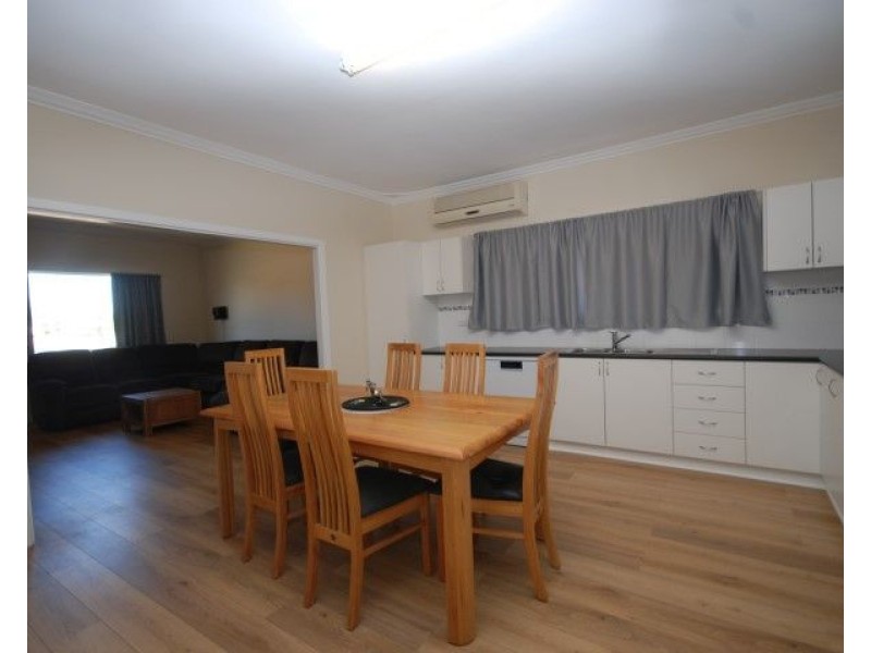 33 doney Street, Narrogin WA 6312