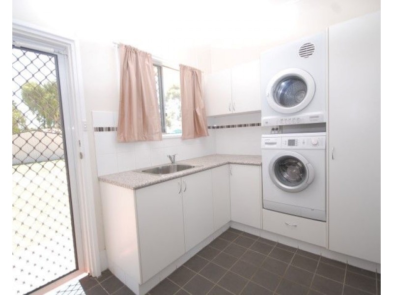 33 doney Street, Narrogin WA 6312