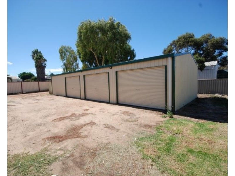 33 doney Street, Narrogin WA 6312