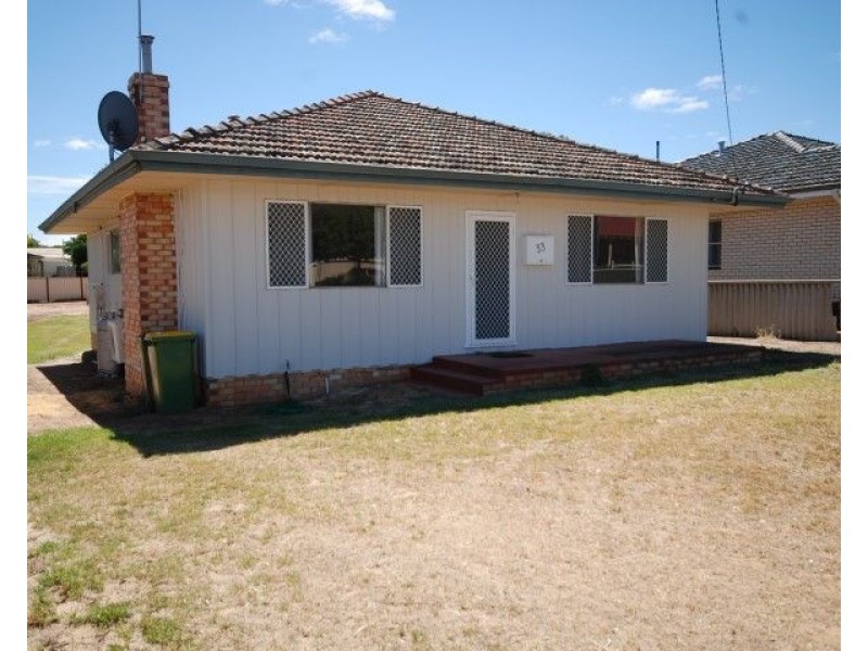 33 doney Street, Narrogin WA 6312