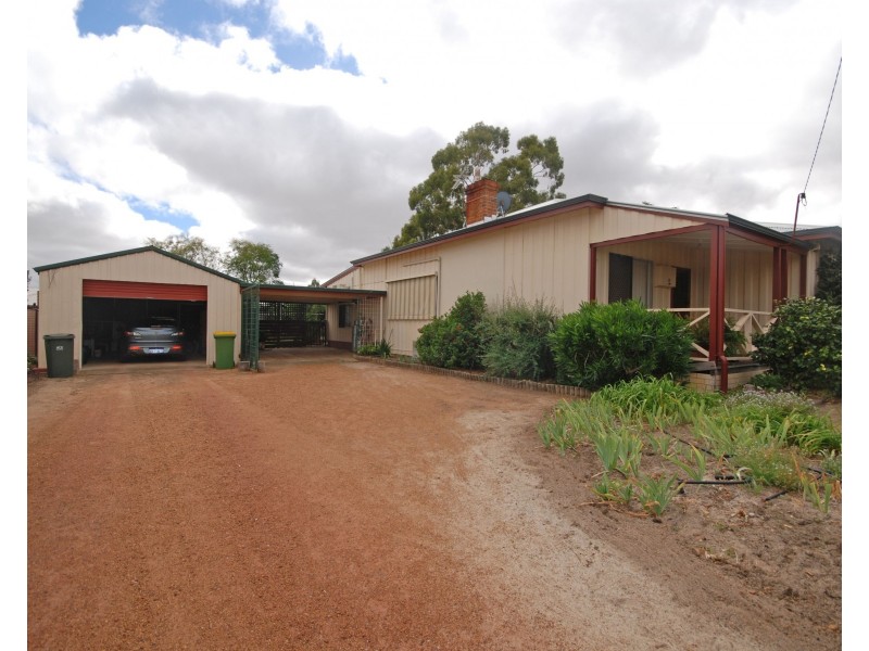 19 Northwood Street, Narrogin WA 6312