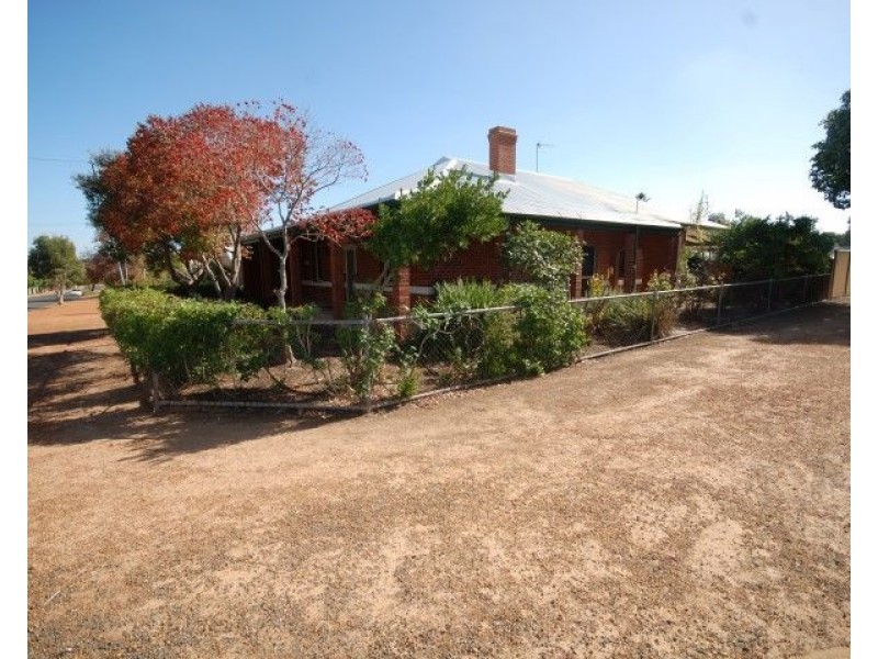 37 Grant Street, Narrogin WA 6312