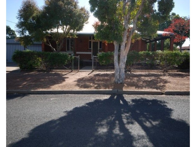 37 Grant Street, Narrogin WA 6312