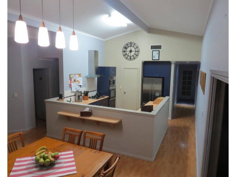 25 Hansard Street, Narrogin WA 6312