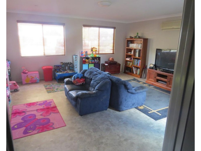 25 Hansard Street, Narrogin WA 6312