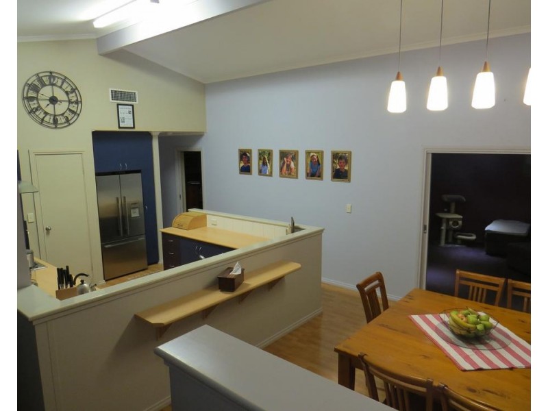 25 Hansard Street, Narrogin WA 6312