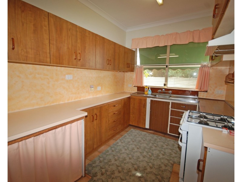 14 Kitchener Street, Wagin WA 6315