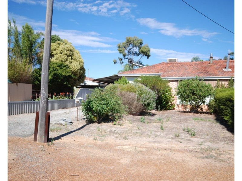 20A Floyed Street, Narrogin WA 6312
