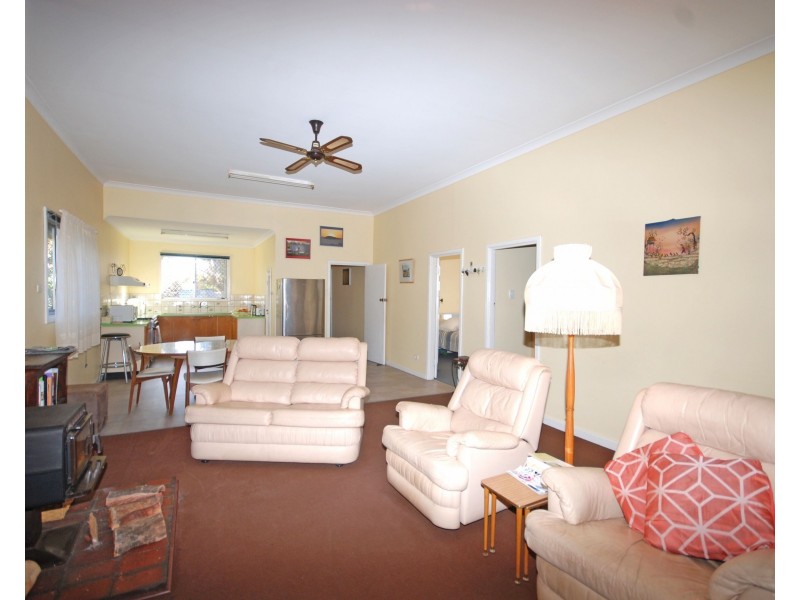 37 Doney Street, Narrogin WA 6312