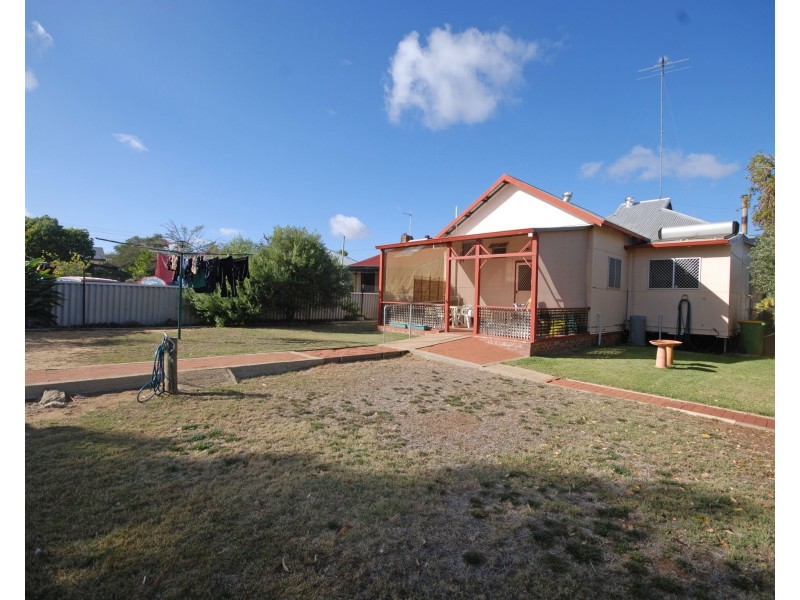 37 Doney Street, Narrogin WA 6312