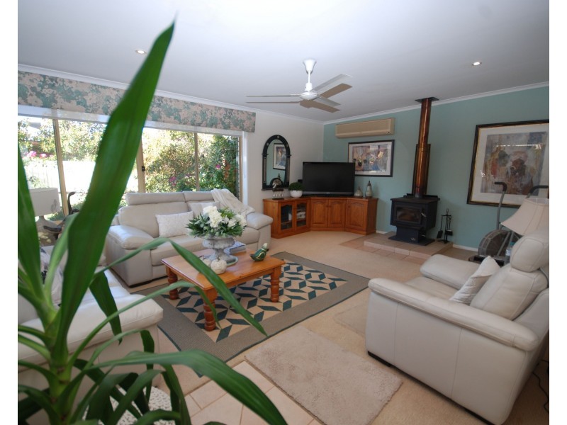 4 Adam Street, Williams WA 6391
