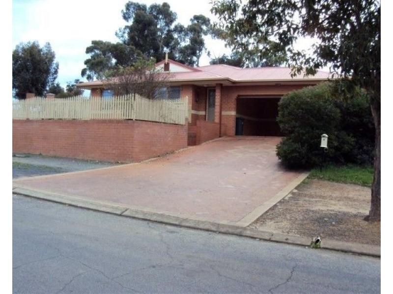 Unit 3/14 Falcon Street, Narrogin WA 6312