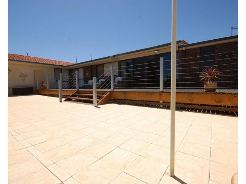 13 and 15 Narrakine Road, Narrogin WA 6312