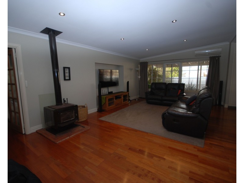 36 Furnival Street, Narrogin WA 6312