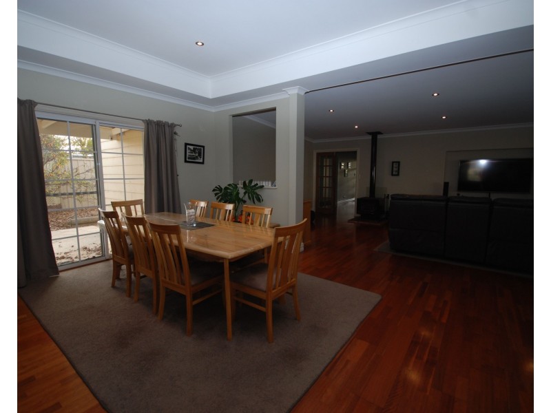 36 Furnival Street, Narrogin WA 6312