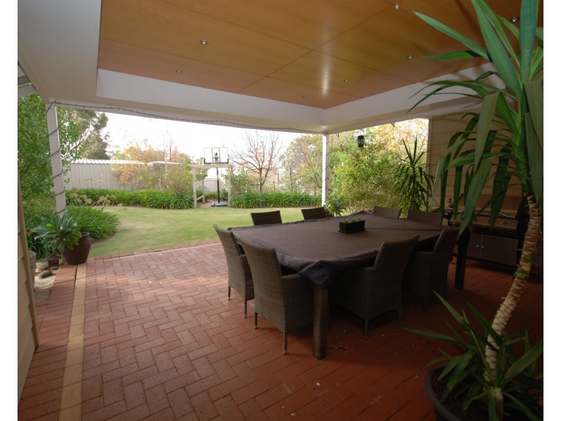 36 Furnival Street, Narrogin WA 6312