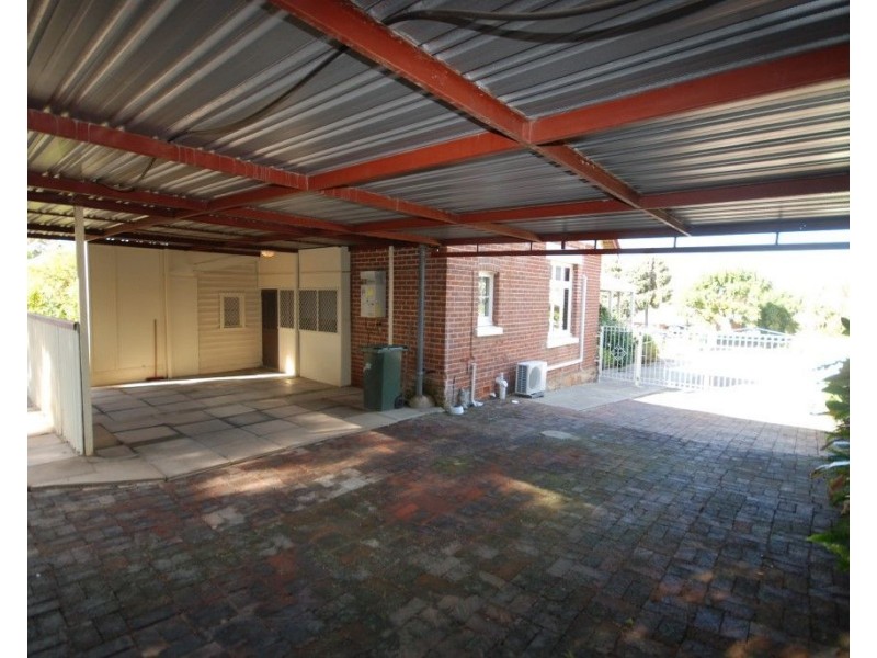 6 Falcon Street, Narrogin WA 6312