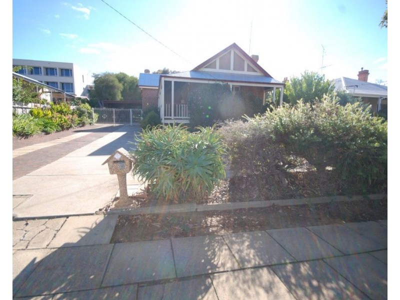 6 Falcon Street, Narrogin WA 6312