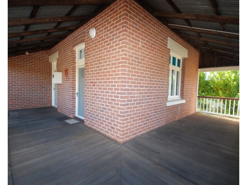 6 Falcon Street, Narrogin WA 6312