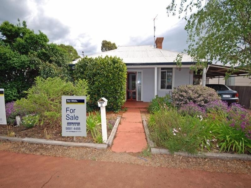 8 Forrest Street, Narrogin WA 6312