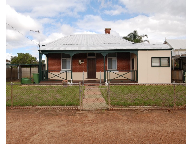 13 Forrest Street, Narrogin WA 6312