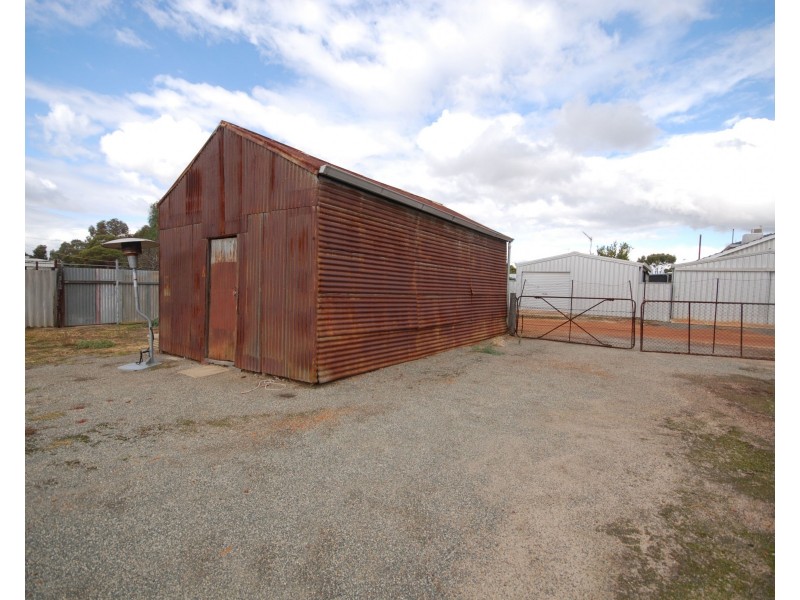 13 Forrest Street, Narrogin WA 6312