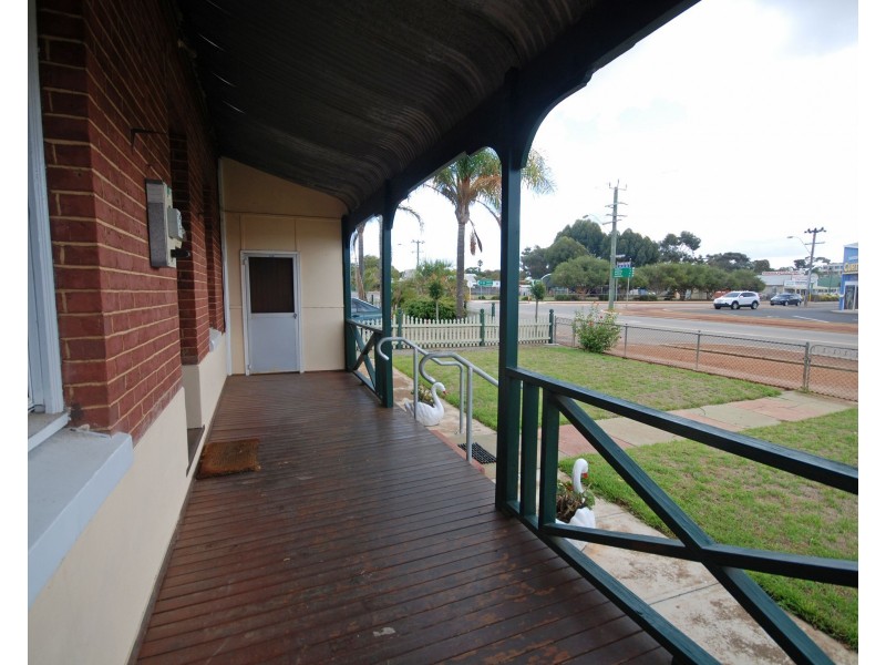 13 Forrest Street, Narrogin WA 6312