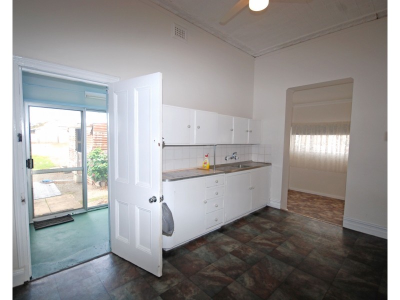 13 Forrest Street, Narrogin WA 6312