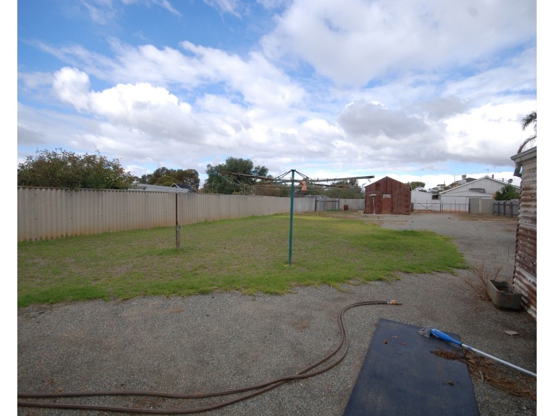 13 Forrest Street, Narrogin WA 6312