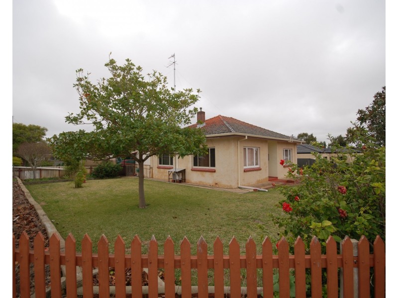 42 Forrest Street, Narrogin WA 6312