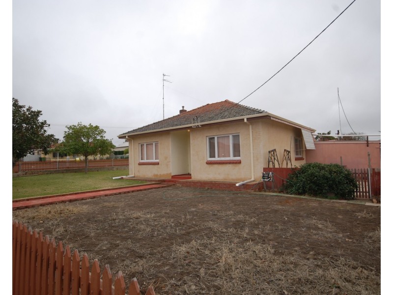 42 Forrest Street, Narrogin WA 6312